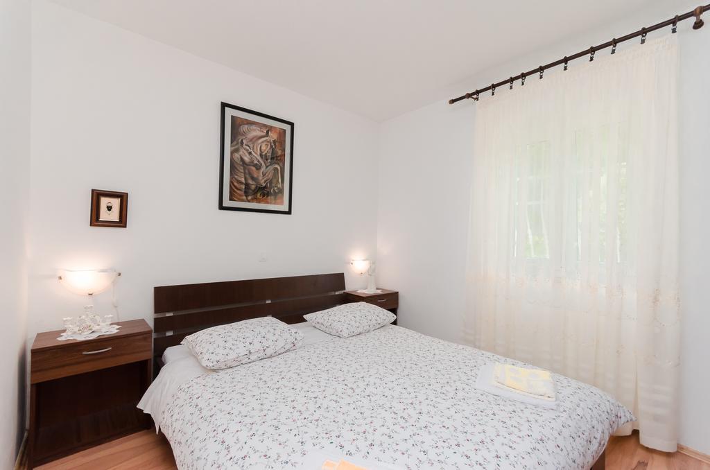 Apartment Zorka Medveja Zewnętrze zdjęcie